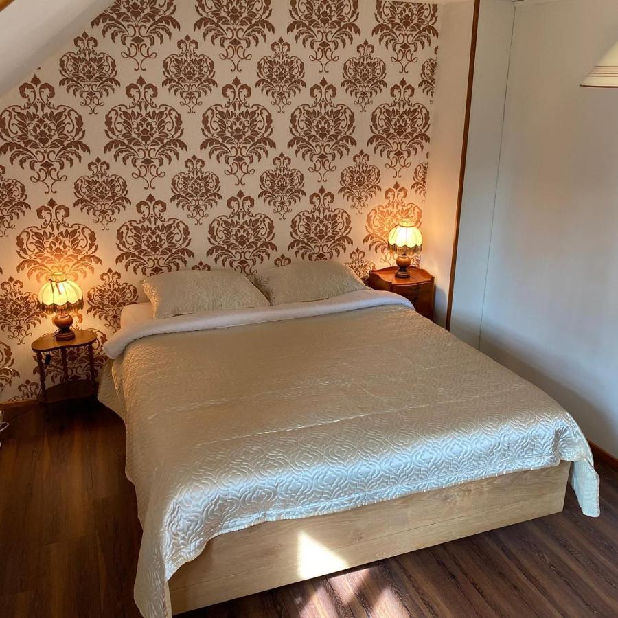 Le Chene D'Or Bed & Breakfast Marcheseuil Bagian luar foto