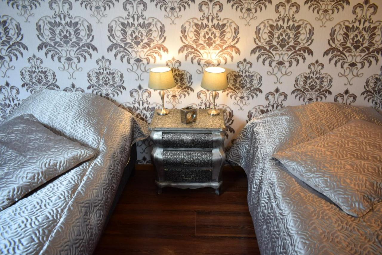 Le Chene D'Or Bed & Breakfast Marcheseuil Bagian luar foto