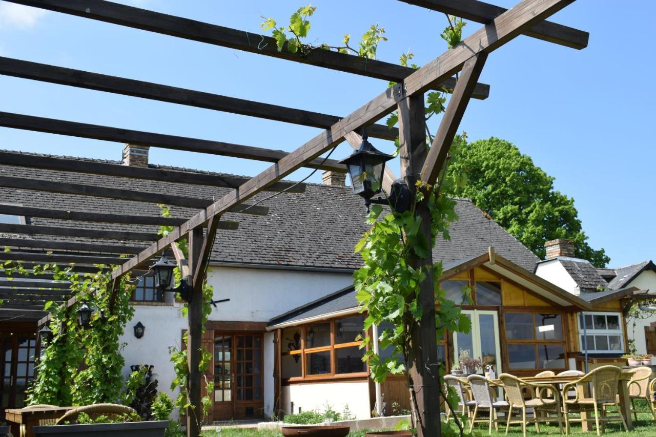 Le Chene D'Or Bed & Breakfast Marcheseuil Bagian luar foto