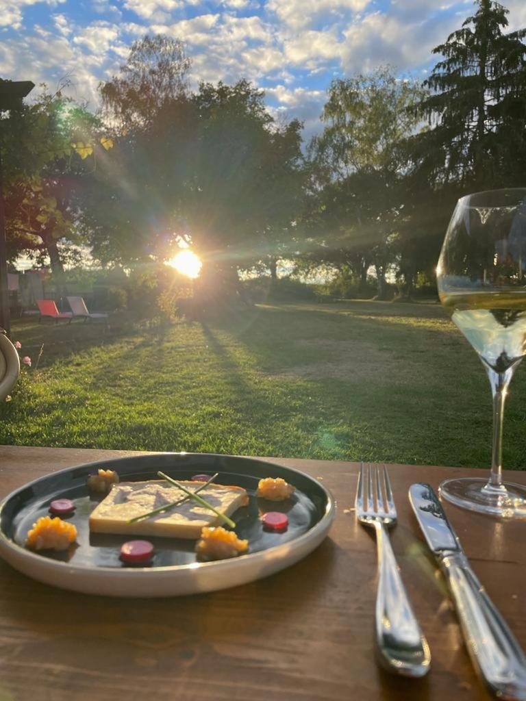 Le Chene D'Or Bed & Breakfast Marcheseuil Bagian luar foto